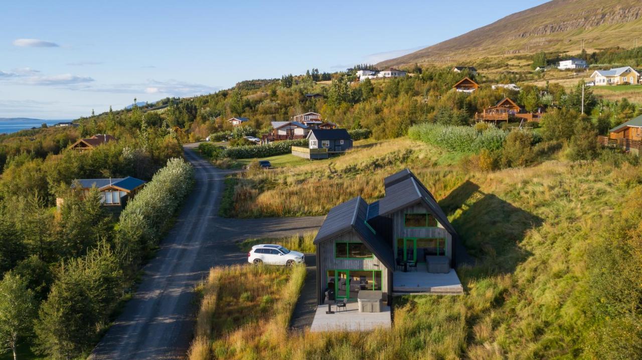 Viking Cottages & Apartments Akureyri Bagian luar foto