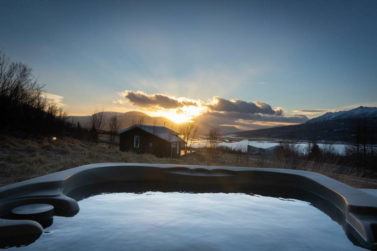 Viking Cottages & Apartments Akureyri Bagian luar foto